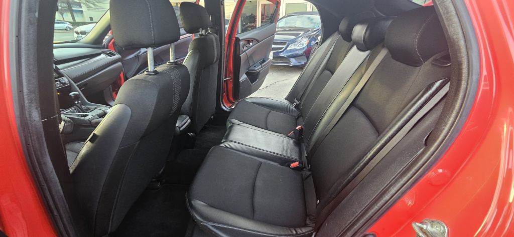 2020 Honda Civic Image 38