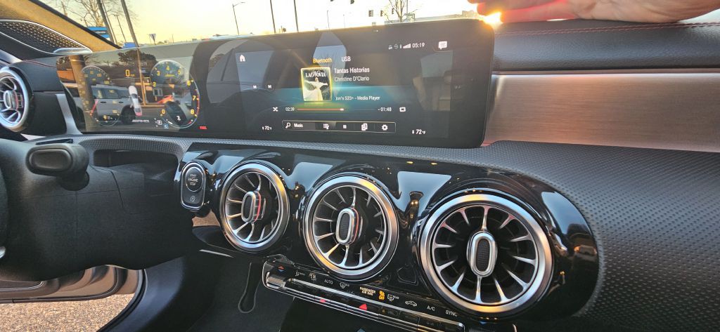 2021 Mercedes-Benz CLA-Class Image 39