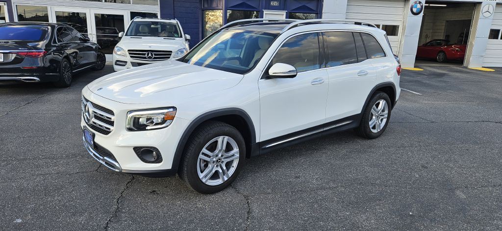 2021 Mercedes-Benz GLB Image 2