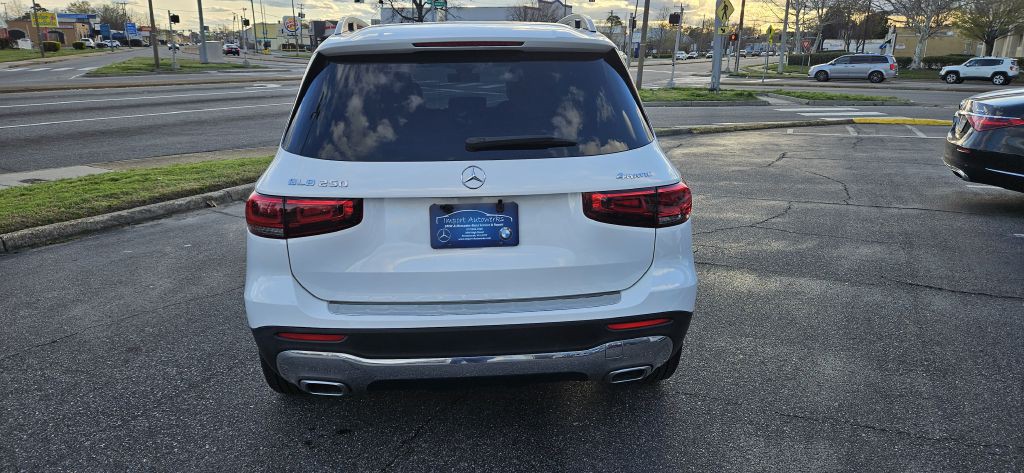 2021 Mercedes-Benz GLB Image 7