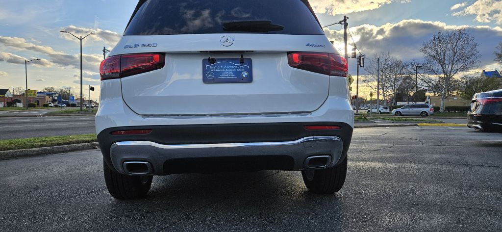 2021 Mercedes-Benz GLB Image 8