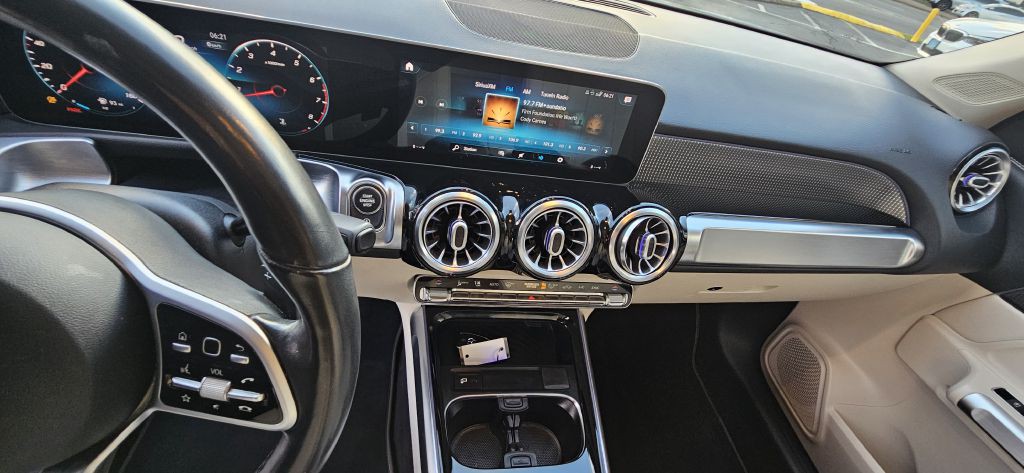 2021 Mercedes-Benz GLB Image 28