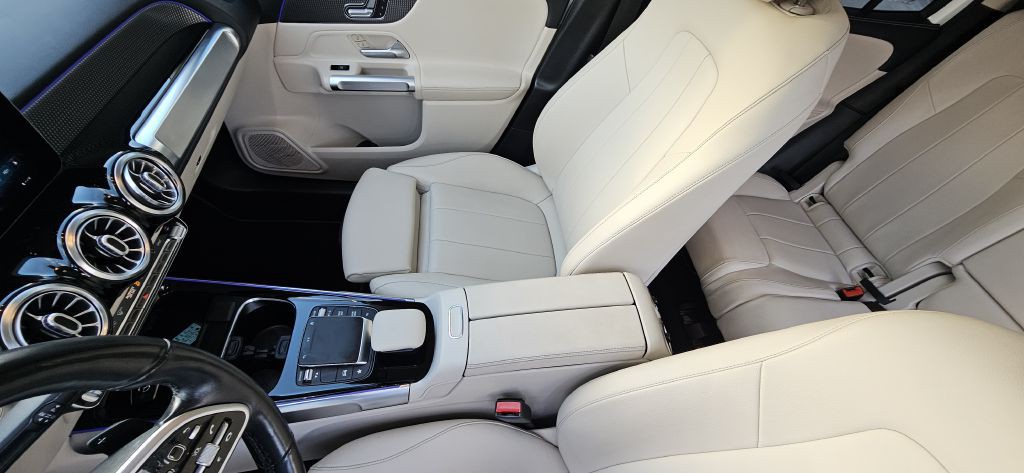 2021 Mercedes-Benz GLB Image 32