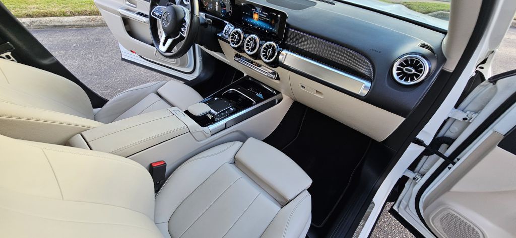 2021 Mercedes-Benz GLB Image 37