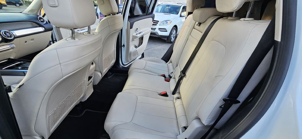 2021 Mercedes-Benz GLB Image 44