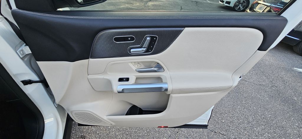 2021 Mercedes-Benz GLB Image 49