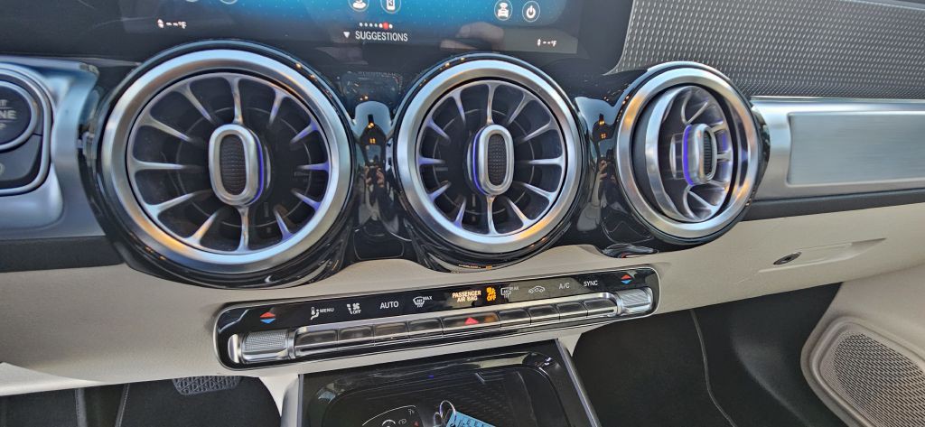 2021 Mercedes-Benz GLB Image 59