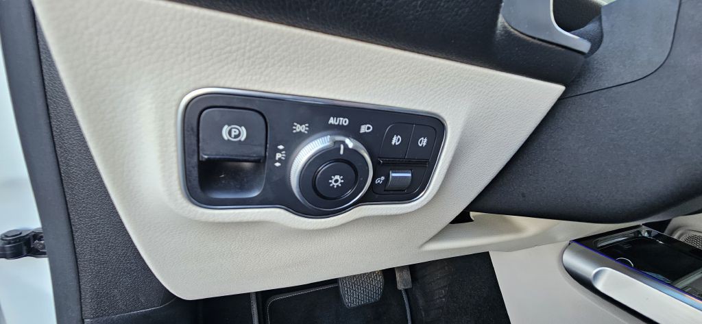 2021 Mercedes-Benz GLB Image 63