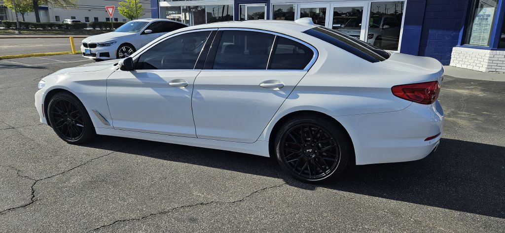 2019 BMW 5 Series Image 4