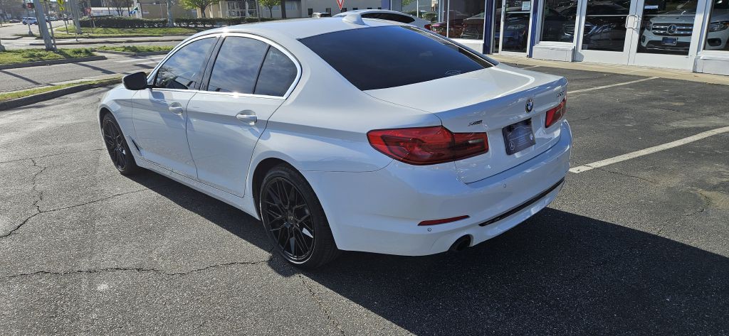 2019 BMW 5 Series Image 5