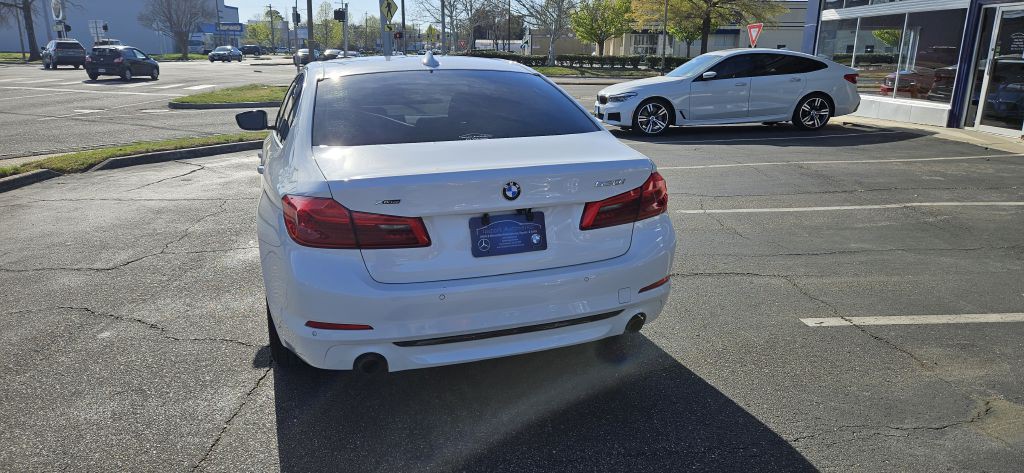 2019 BMW 5 Series Image 6