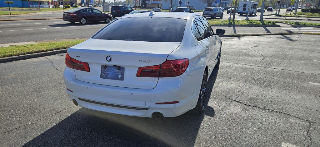 2019 BMW 5 Series Image 7