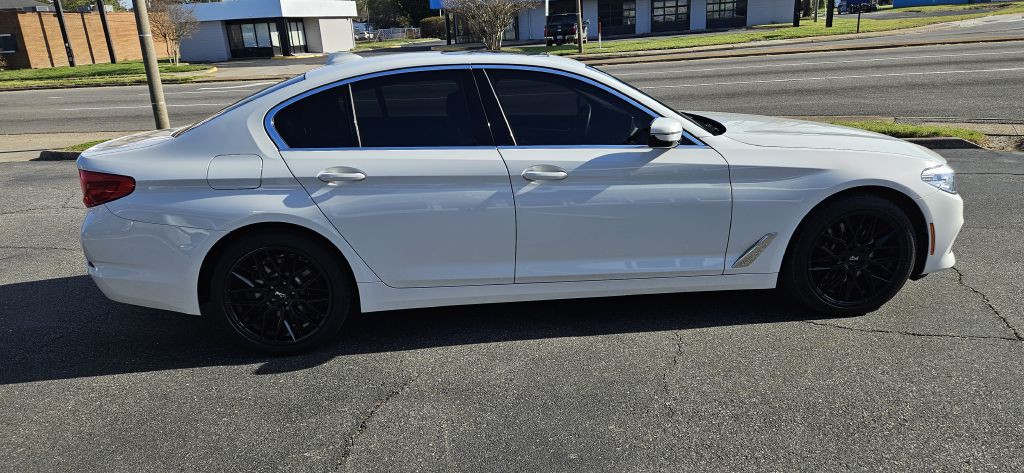 2019 BMW 5 Series Image 9