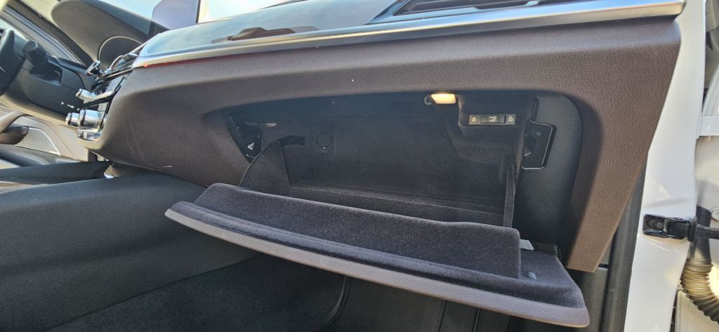 2019 BMW 5 Series Image 44