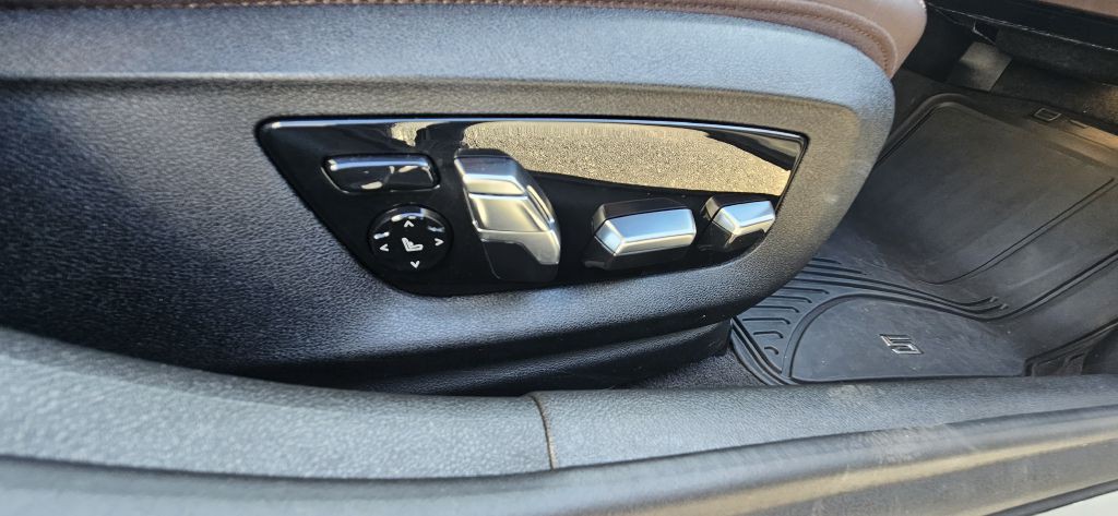 2019 BMW 5 Series Image 48