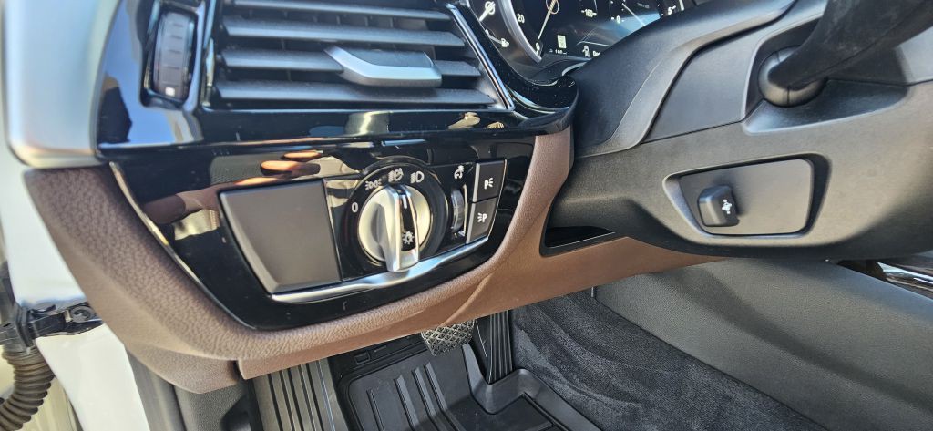 2019 BMW 5 Series Image 50