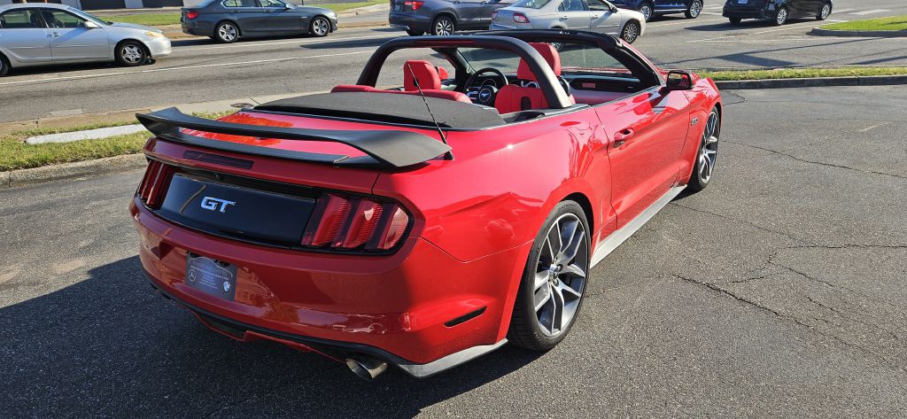 2017 Ford Mustang Image 9