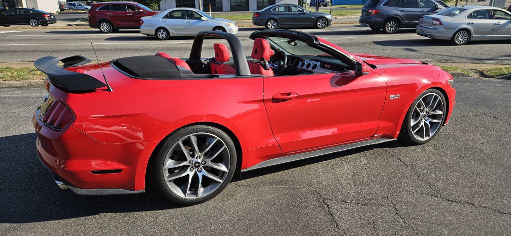 2017 Ford Mustang Image 10