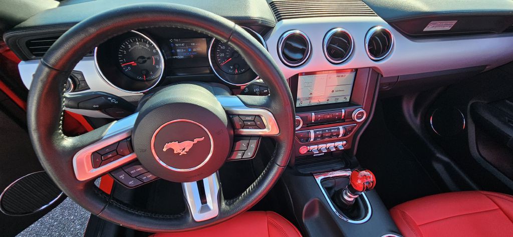 2017 Ford Mustang Image 23