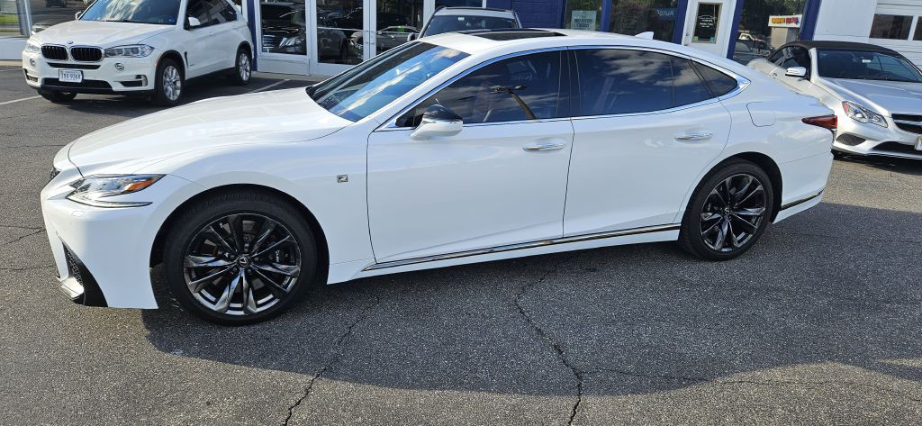 2018 Lexus LS Image 3