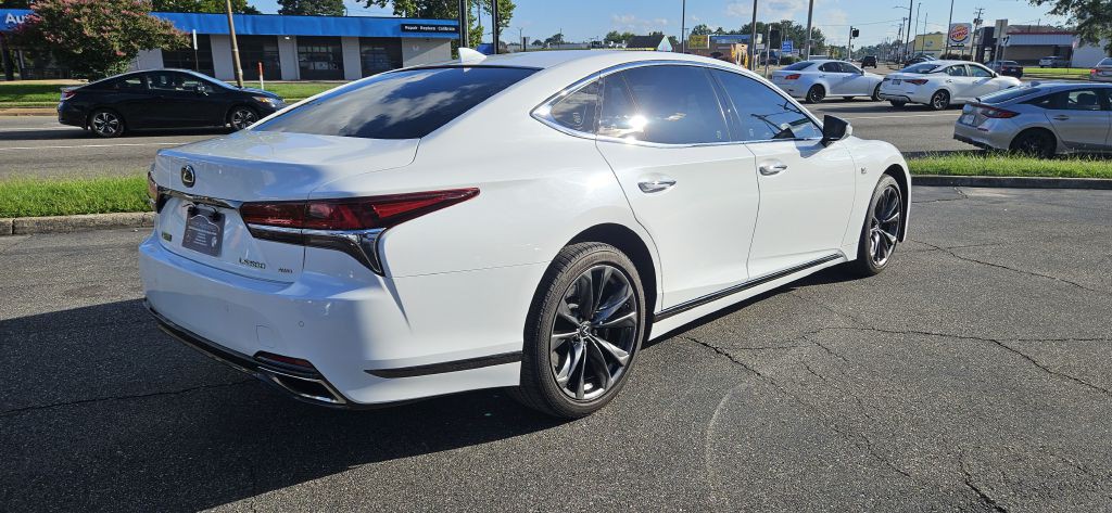 2018 Lexus LS Image 9