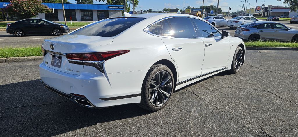 2018 Lexus LS Image 10