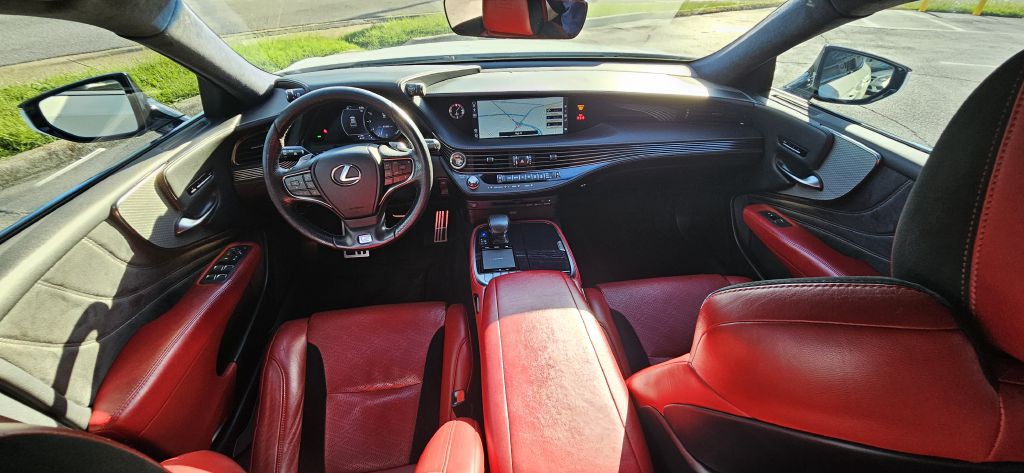 2018 Lexus LS Image 18