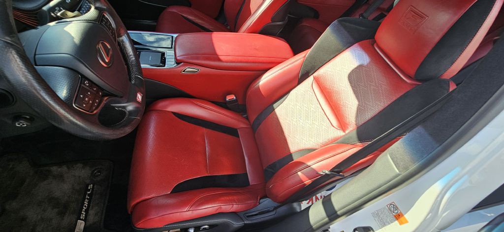 2018 Lexus LS Image 29