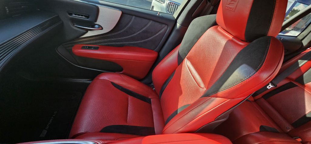 2018 Lexus LS Image 30