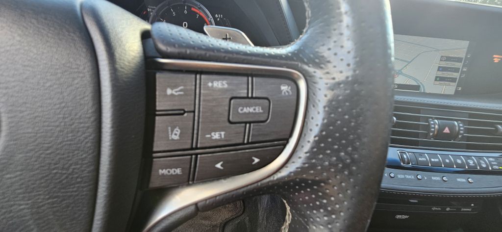 2018 Lexus LS Image 53