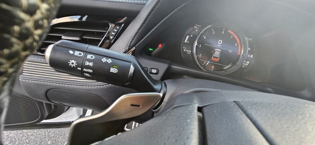 2018 Lexus LS Image 54