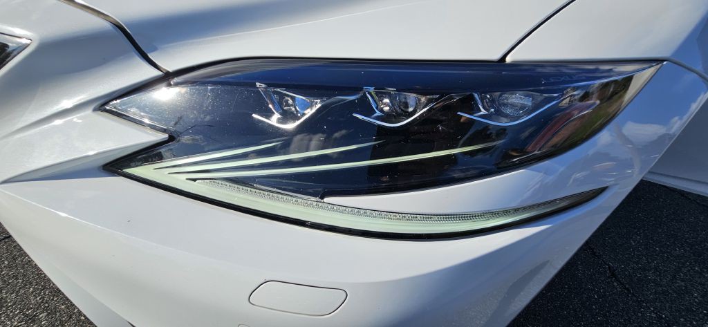 2018 Lexus LS Image 66