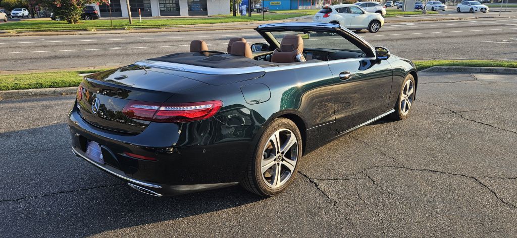 2018 Mercedes-Benz E-Class Image 9