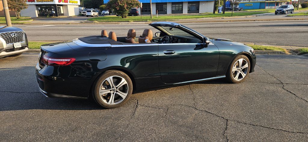 2018 Mercedes-Benz E-Class Image 10