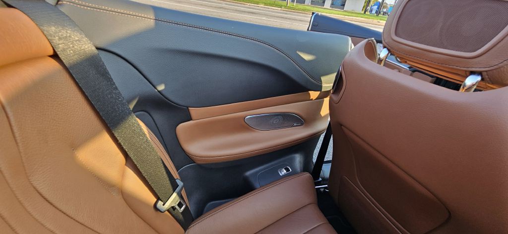2018 Mercedes-Benz E-Class Image 40