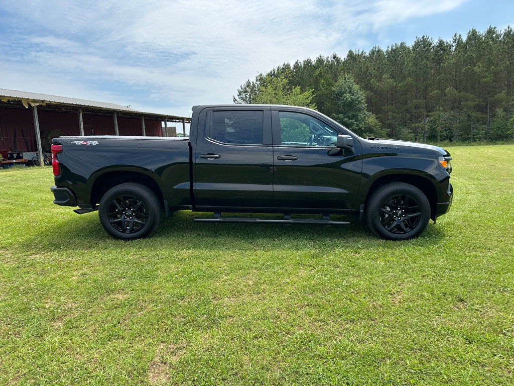 2023 Chevrolet Silverado 1500 Image 9