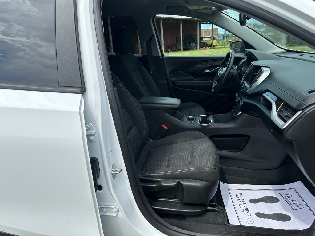 2024 GMC Terrain Image 16