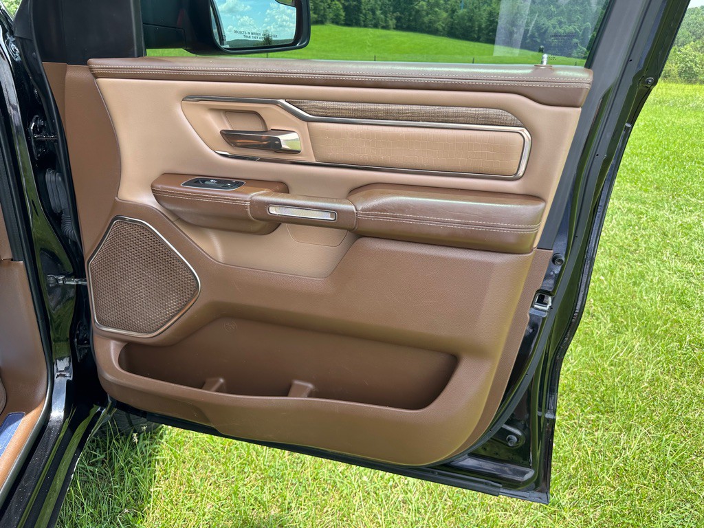 2020 RAM 1500 Image 15