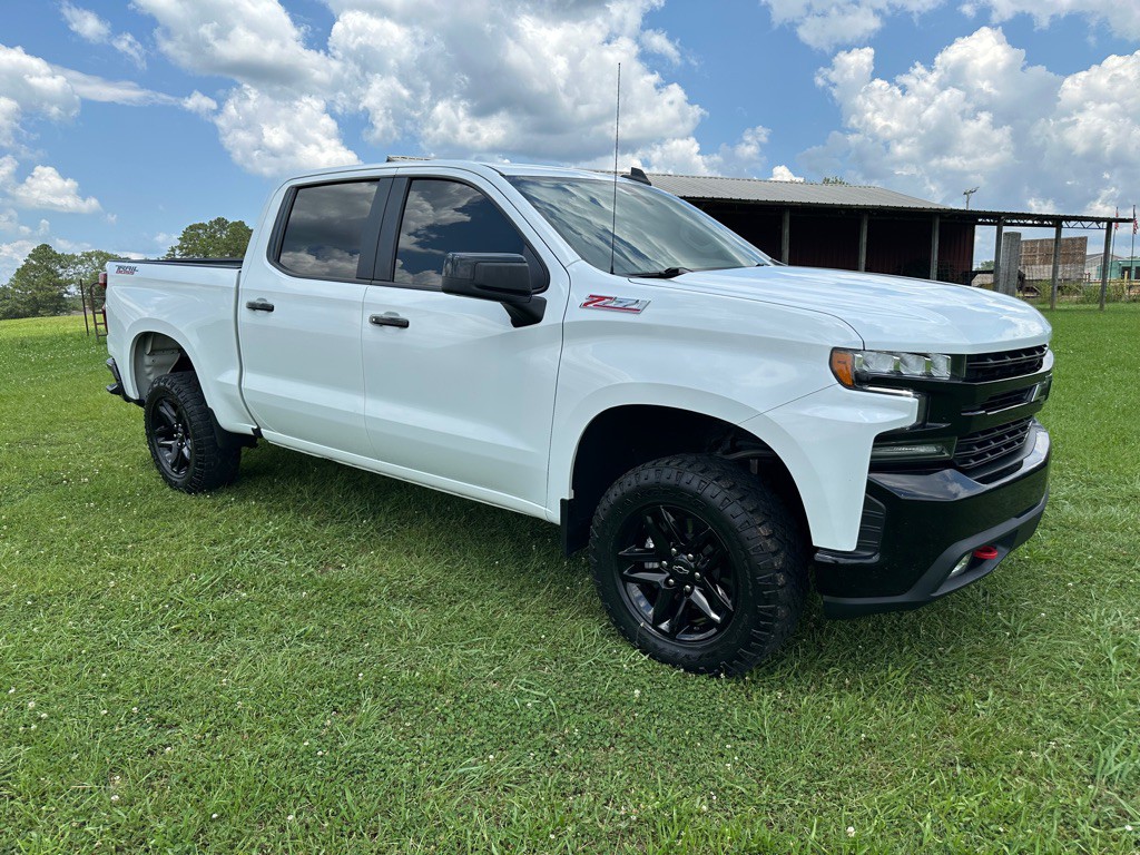2021 Chevrolet Silverado 1500 Image 2