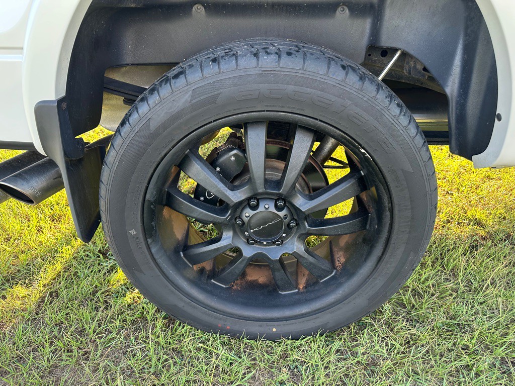 2014 Ford F-150 Image 11