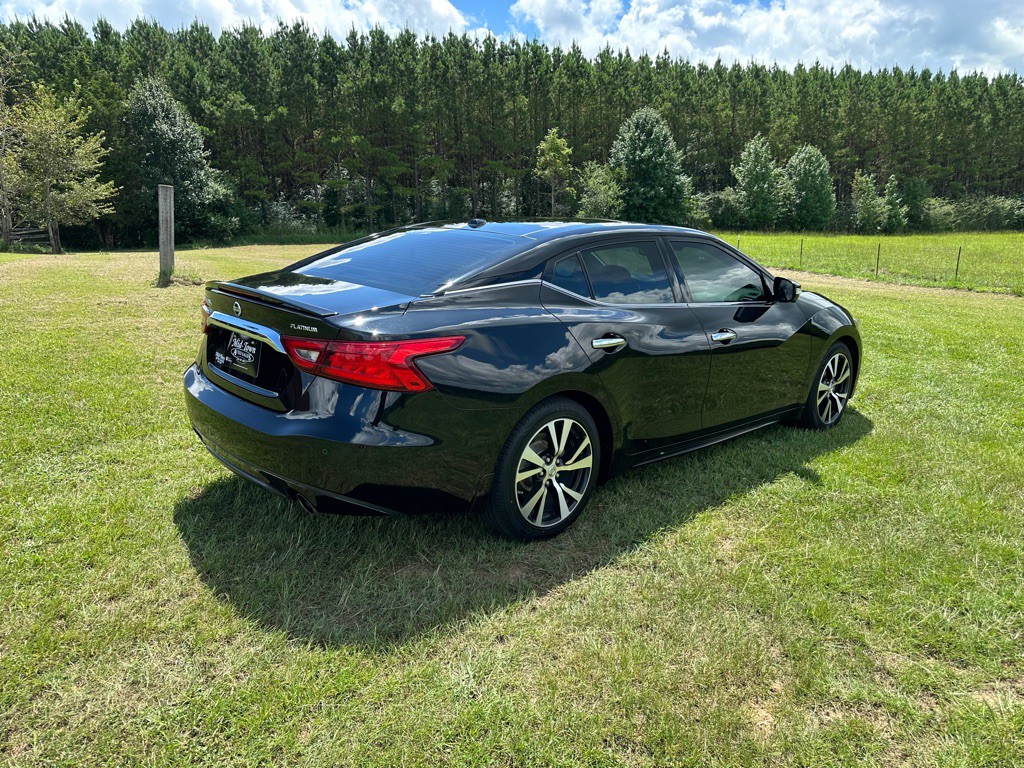2017 Nissan Maxima Image 4