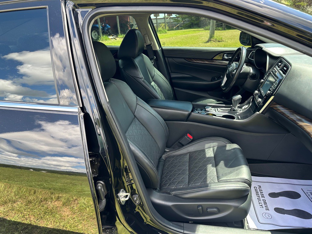 2017 Nissan Maxima Image 18