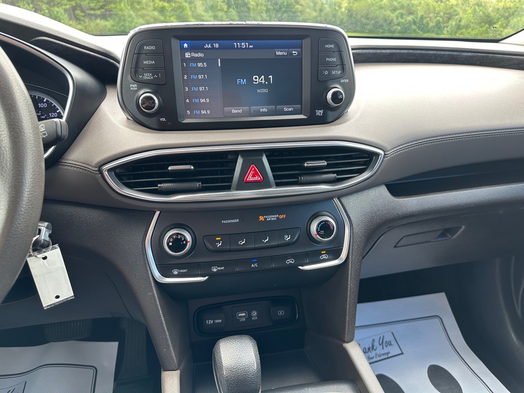 2020 Hyundai Santa Fe Image 19
