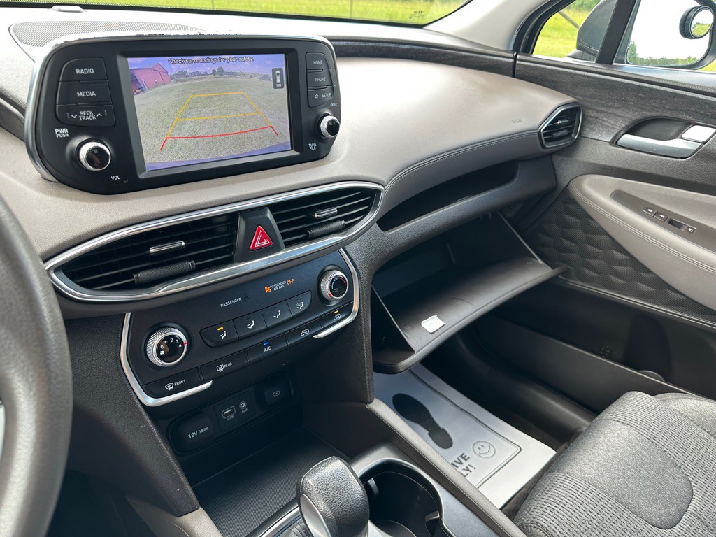 2020 Hyundai Santa Fe Image 20