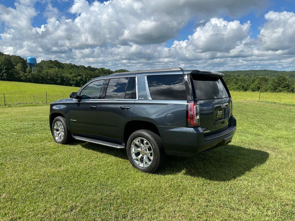 2020 GMC Yukon Image 3