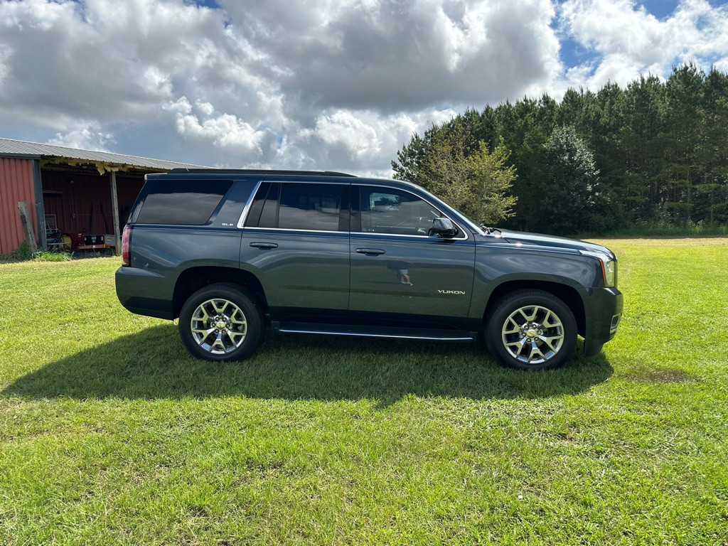 2020 GMC Yukon Image 9