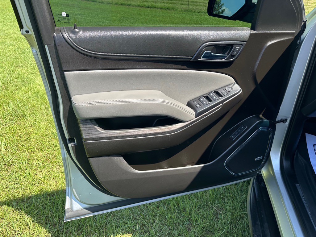 2017 Chevrolet Tahoe Image 11