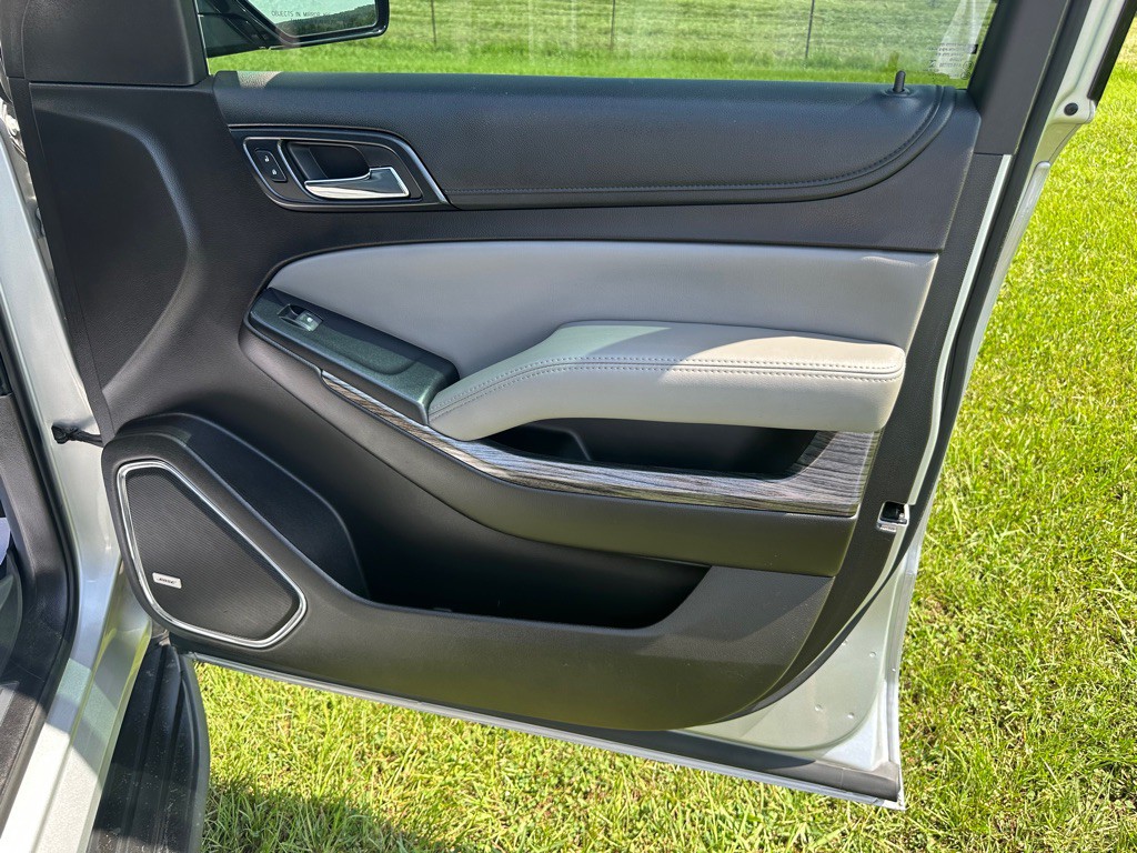 2017 Chevrolet Tahoe Image 16