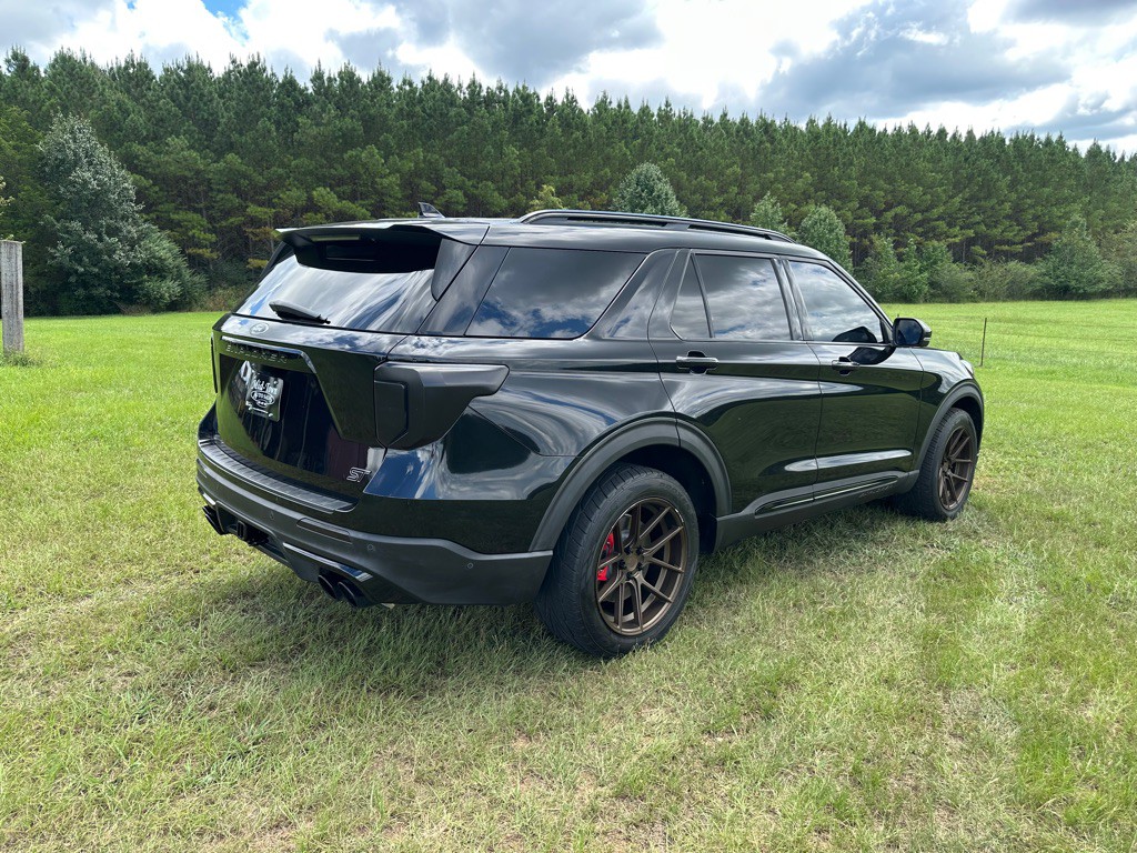 2020 Ford Explorer Image 4