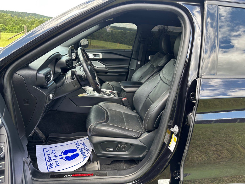 2020 Ford Explorer Image 12
